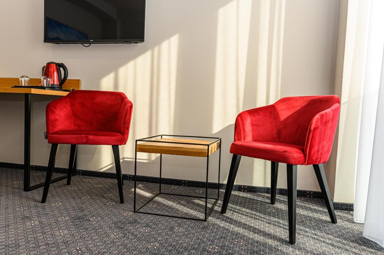 Hotel Dukat Gura Humorului Luaran gambar